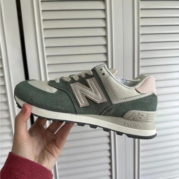 New Balance 574 Sneakers - Picture 3 of 8